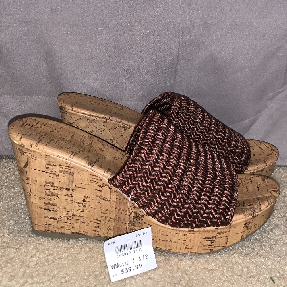 Brown/Tan wedged Sandals